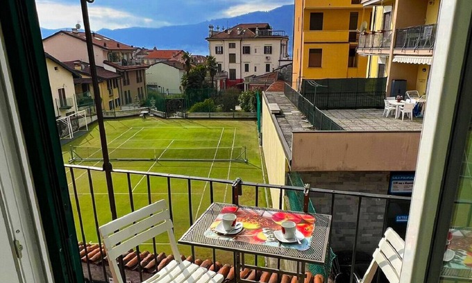 Pallanza Apartamento | Allegra apartment in Verbania Suna center