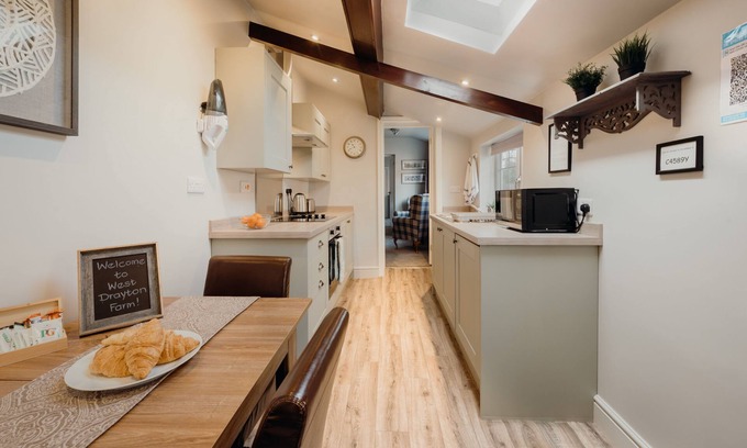 Markham Moor Apartamento | Allerton Apartment - a 1 bedroom apartment that sleeps 3 - 5 guests