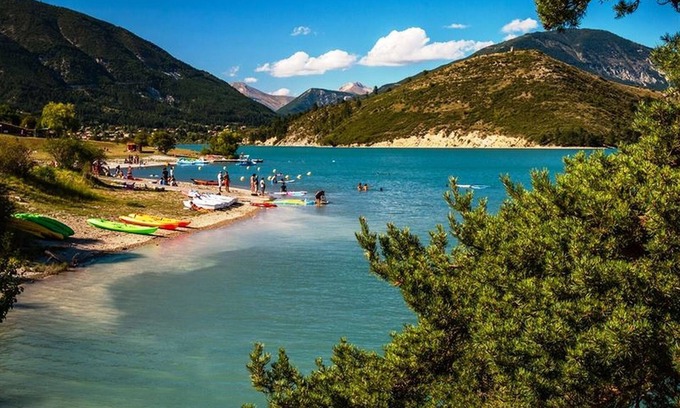 Allos Apartamento | Allos T 3 renovado Ideal wend Rando y vacaciones de verano con terraza de estacionamiento