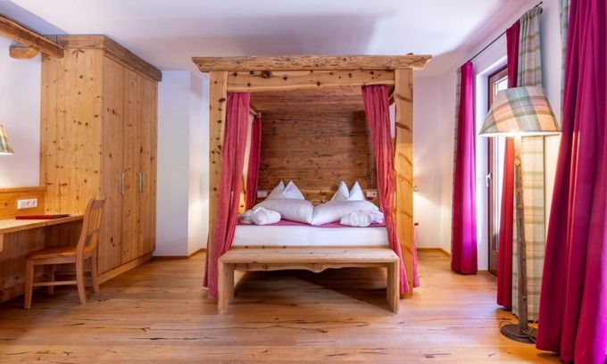 Haus Casa | "Alm-Suite" with bathtub, shower, WC (4-6 n.) - Natur- und Wellnesshotel Höflehner