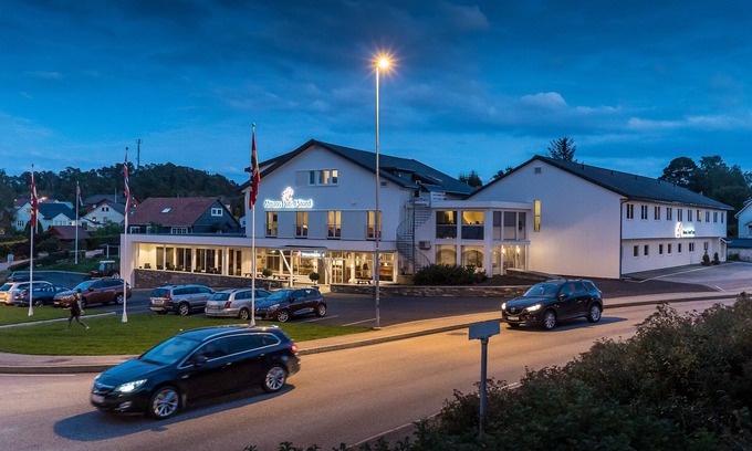 Leirvik Hotel | Almaas Hotell Stord
