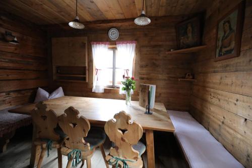 Innervillgraten Chalet De Esquí | Almhütte Oberschaller bei Alfenalm - Ferienwohnungen am Berg