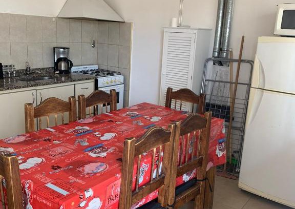 San Martín Apartamento | ALMIRANTE BROWN 235 Planta Alta D-2