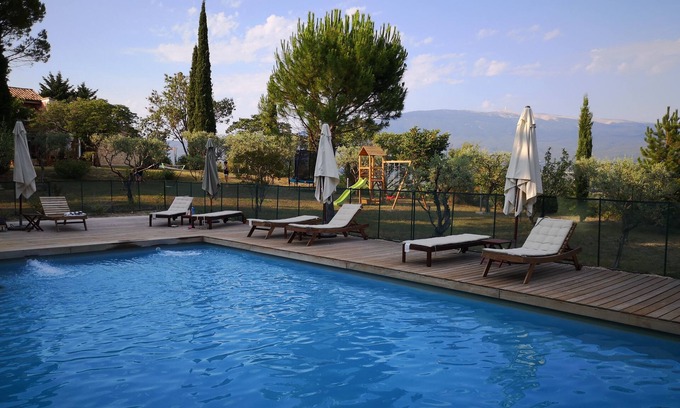 Mormoiron Apartamento | Almendros: 3 habitaciones, estacionamiento, terraza, entrada privada, vista al jardín - Almendros