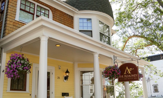 Newport Cama Y Desayuno | Almondy Inn
