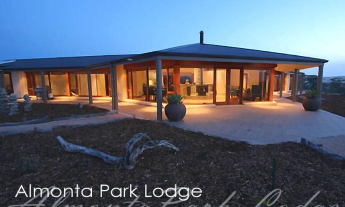 Lake Wangary Cabina | Almonta Park Lodge Coffin Bay