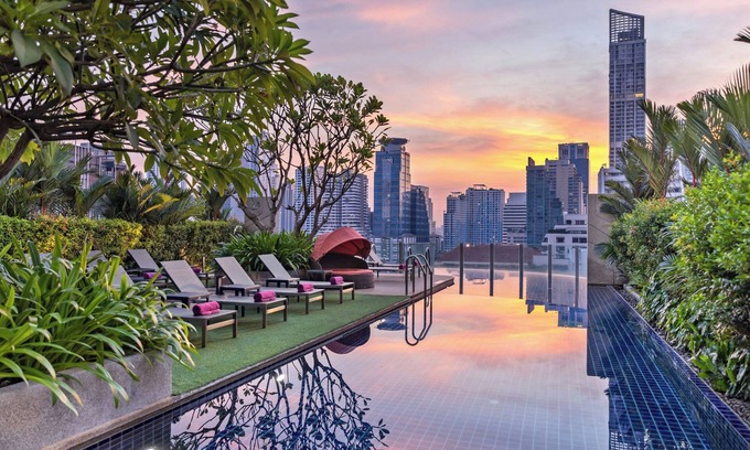 Nana Hotel | Aloft Bangkok Sukhumvit 11
