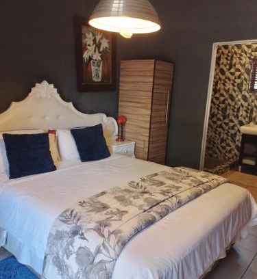 Waterkloof Glen Apartamento | Aloha Menlyn Lodge Ensuite Rooms with shower all with own entrance and unlimited free WiFi