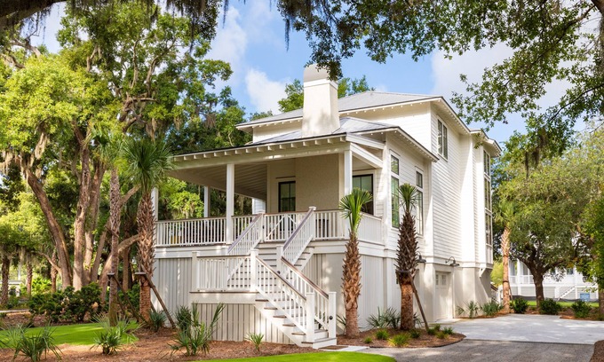 Johns Island Casa | Aloha Place~5747 Kiawah River Drive, 4 bedroom, 3.5 bath, sleeps 8, elevator