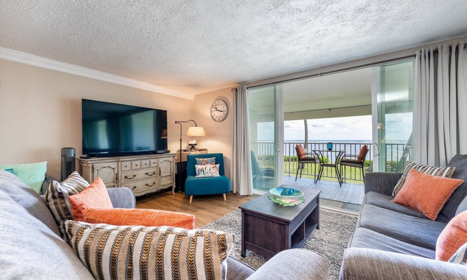 Punaluu Condominio | Aloha Soul Beachfront - 30 Day Rental