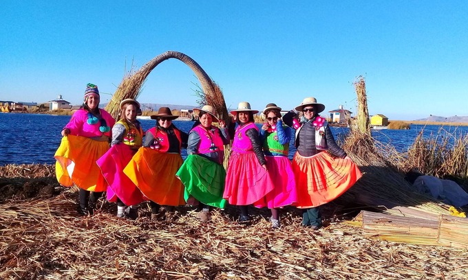 Puno Complejo | Alojamiento Flotante del Titicaca