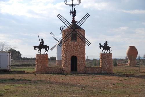 Valdepeñas Hotel | Alojamiento Rural Los Delfines