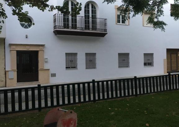 Centro de Conil de la Frontera Hotel | Alojamiento Saturno 1