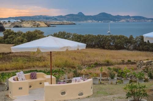 Milos Villa | Aloni Cave House