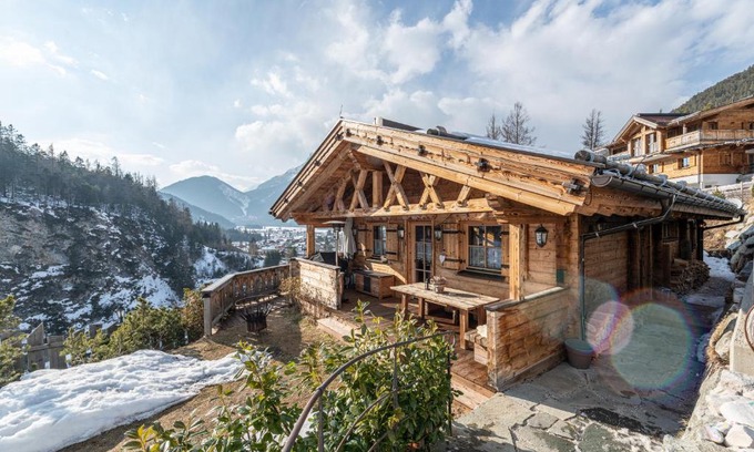 Scharnitz Apartamento | Alpe Chalets Goldener Hirsch