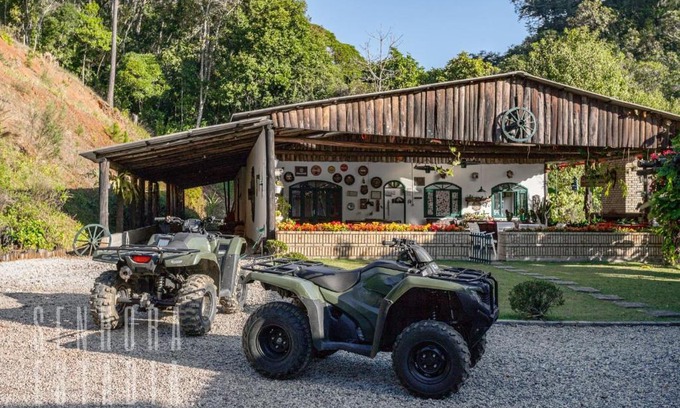 Sao Pedro de Alcantara Casa | Alpen Ville Finca con Piscina Inolvidable