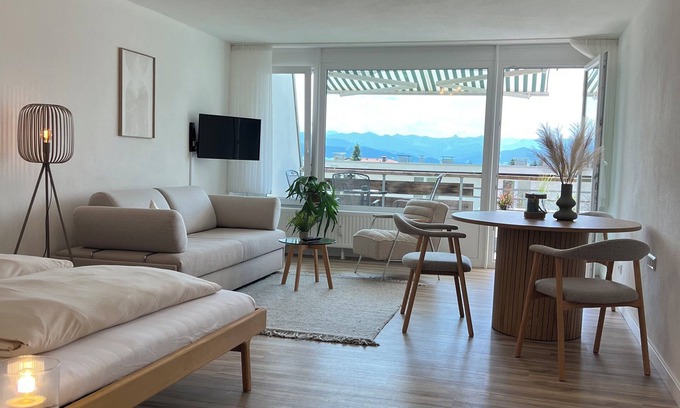 Scheidegg Apartamento | Alpenruhe vacation apartment with pool & sauna as a starting point for excursions in the Allgäu