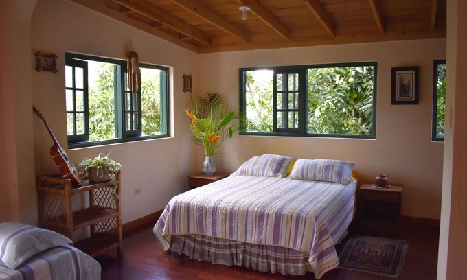 Jack's Hill Cama Y Desayuno | ALPHA AND OMEGA ROOM
