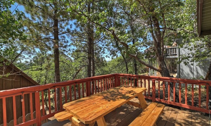 Upper Moonridge Cabina | Alpine A-frame Tranquil Retreat in Big Bear Lake!