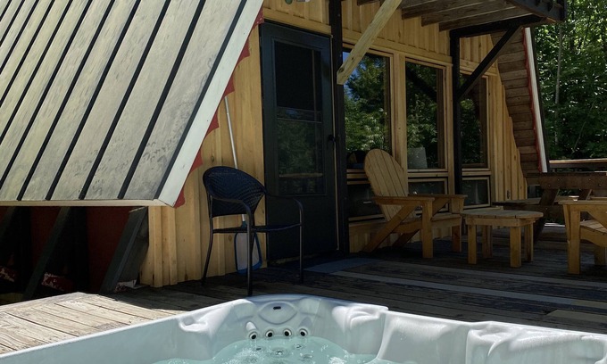 West Dover Chalet De Esquí | Chalet alpino con jacuzzi al aire libre a 1,6 km de los remontes
