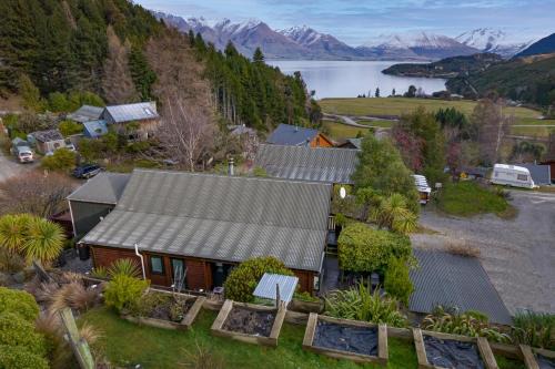 Closeburn Casa | Alpine Hideaway - 2 bedroom