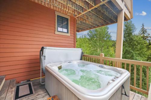 Dunkin Hill Casa | Alpine Vista Retreat home