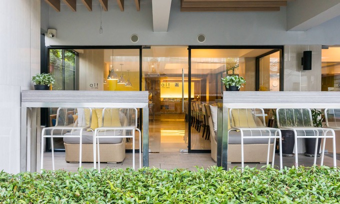 Ploenchit Hotel | Alt Hotel Nana by UHG