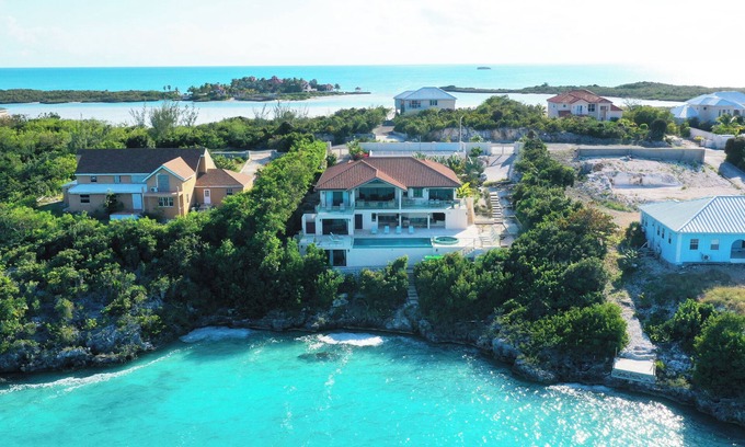 Ocean Point Villa | Alta Bella - Oceanfront Resort Villa & Nordic Spa
