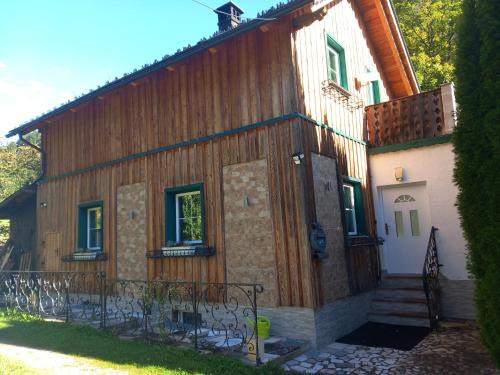 Altaussee Casa | Altes Forsthaus am Bach