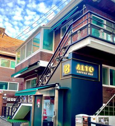 Hapjeong-dong Apartamento | Alto 202