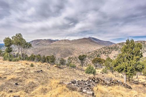 Alto Casa | Alto Cabin with Stunning Views, Hot Tub and Sauna!