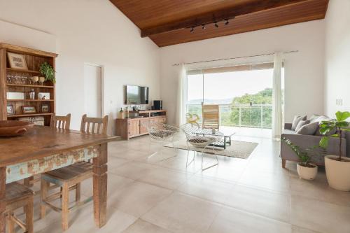 Vila Caranga Casa | Alto da Tartaruga (Búzios) - vista para o Mar