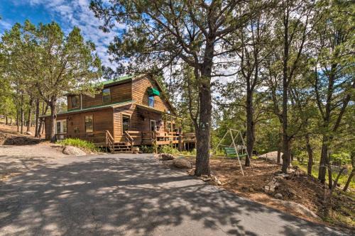 Alto Casa | Alto Home with Deck and Views about 15 Mi to Ski Apache!