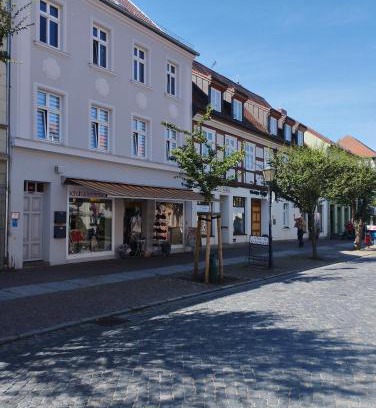 Angermuende Apartamento | Altstadt Ferienwohnung