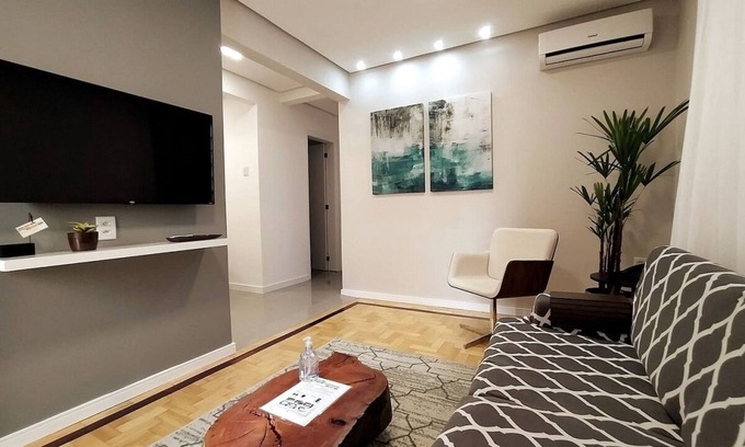 Santana Apartamento | Aluri apartment - near Hospital de Clínicas and UFRGS