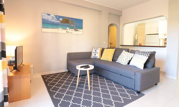 Montes de Alvor Apartamento | Alvor 1BR Flat in w/ AC & Balcony by LovelyStay