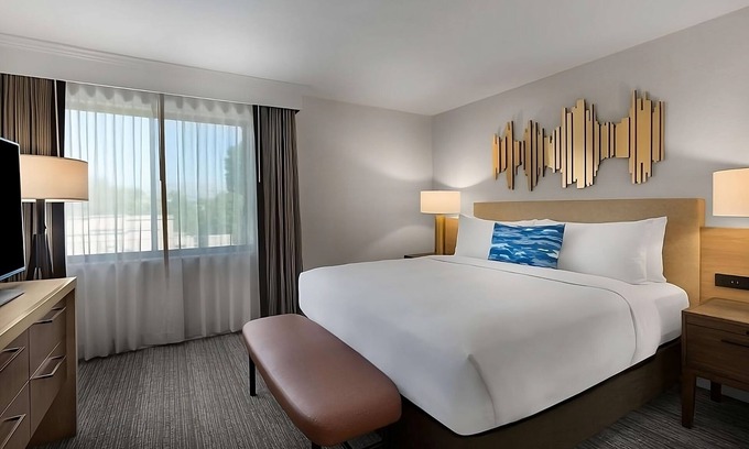 Milpitas Hotel | Always a Great Idea To Unwind! Pet-Friendly, w/ Pool, Near River Oaks Park