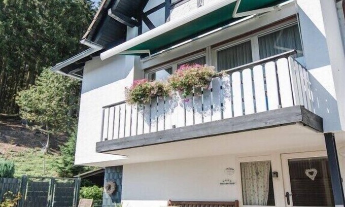 Eslohe Casa | Junto al bosque Retiro moderno