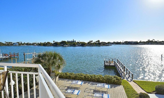 Treasure Island Casa | Amadeus 3