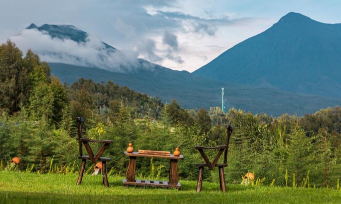 Kinigi Cabina | Amakoro Songa Lodge