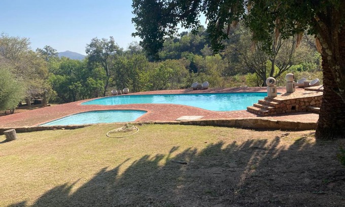Buffelspoort Cabina | Amani Bush Escape
