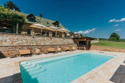 Nagyharsany Casa | Amannsberger WineYardLodge