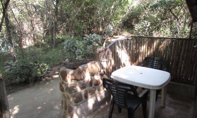 Thorny Bush Game Reserve Cabaña | Amanzimloti Riverside Bush Camp