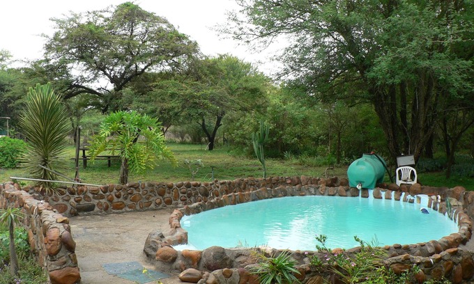 Thorny Bush Game Reserve Cabina | Amanzimlotzi Riverside Bush Camp