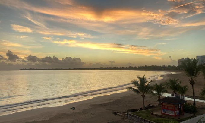 Isla Verde Apartamento | Amapola SeaSide Beach Front Apartment
