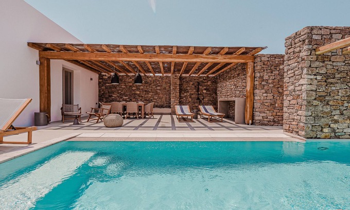 Mykonos Town Villa | Amarelo Suites