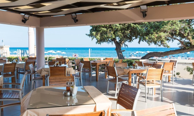 Lardos Casa | Amaryllis Front Beach Hotel