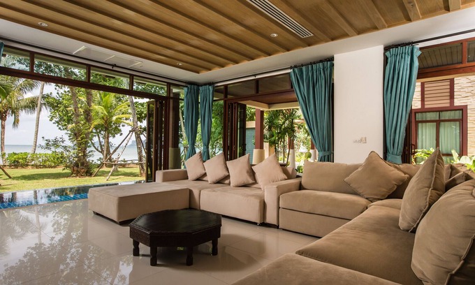 Sai Thai Villa | Villa frente a la playa de Amatapura 14