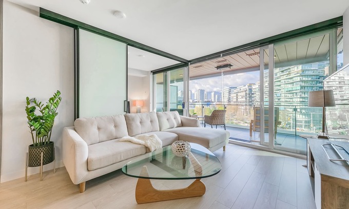 Mount Pleasant Apartamento | Amazing 2 bedroom at Avenue One