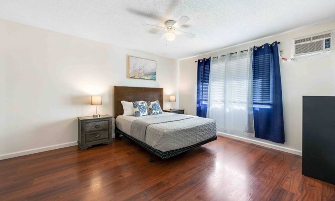Riverside Apartamento | Amazing 3 BD Condo Near UC Riverside - Shared Pool